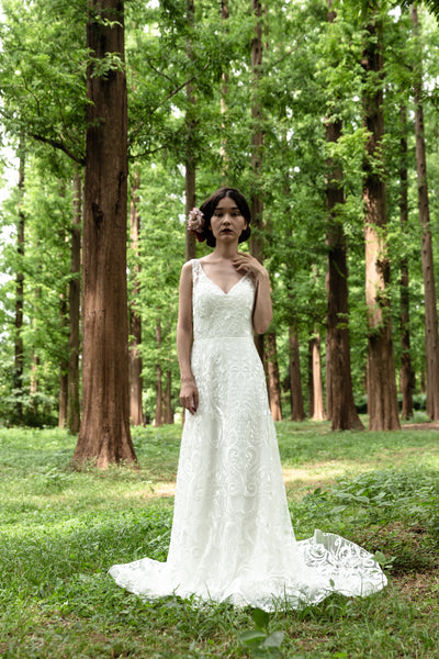 総レース Vネック Aラインドレス(W165)