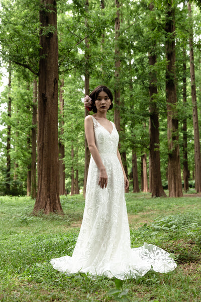 総レース Vネック Aラインドレス(W165)