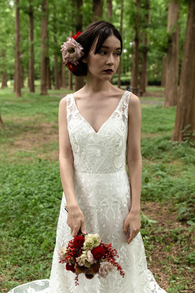 総レース Vネック Aラインドレス(W165)