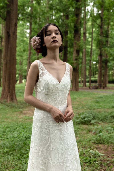 総レース Vネック Aラインドレス(W165)