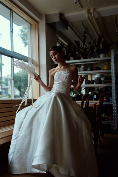 ミカド風サテン 刺繍 Aラインドレス(W353)