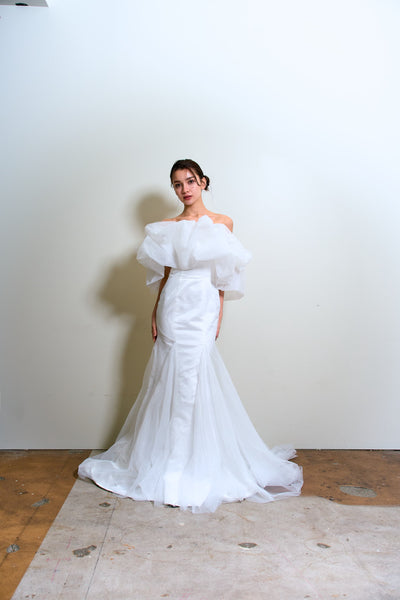 クラウドスリーブ オフショルダードレス(W365)