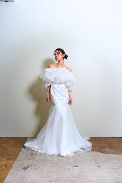 クラウドスリーブ オフショルダードレス(W365)