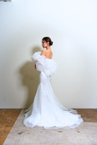 クラウドスリーブ オフショルダードレス(W365)