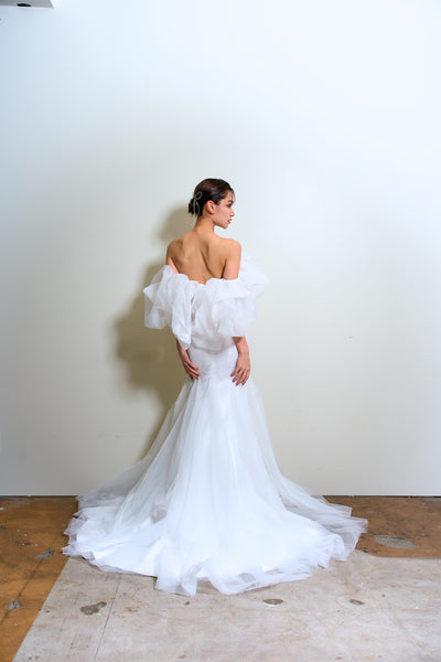 クラウドスリーブ オフショルダードレス(W365)