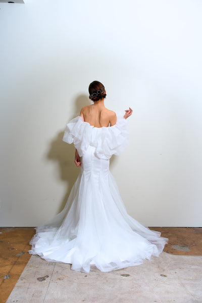 クラウドスリーブ オフショルダードレス(W365)