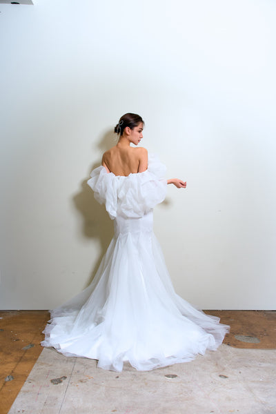 クラウドスリーブ オフショルダードレス(W365)