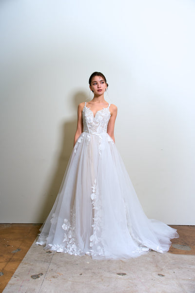 ハートカット 刺繍 Aラインドレス(W354)