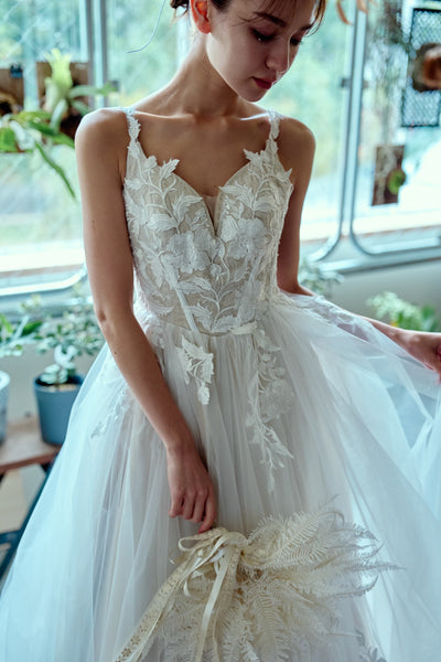 ハートカット 刺繍 Aラインドレス(W354)