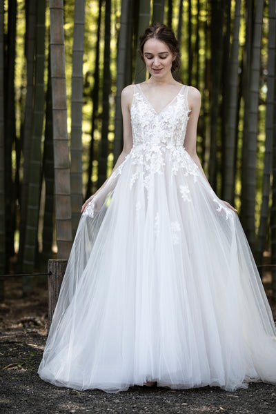 フラワーモチーフ 刺繍レース Aライン テールカットドレス(W162)