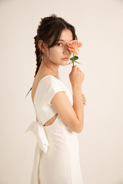 バックリボン 背中開き ウエディングドレス(W66)