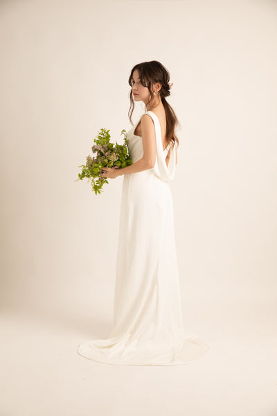 バックシャン ソフトマーメイドドレス(W190)