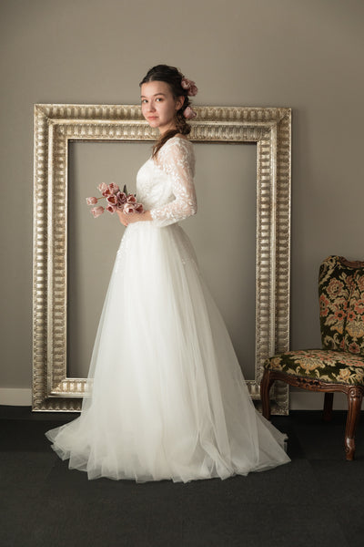 リーフデザイン 七分袖 チュール ウエディングドレス(W29)