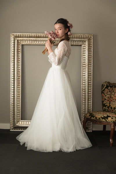 リーフデザイン 七分袖 チュール ウエディングドレス(W29)