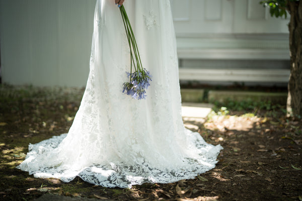 Vネック 裾レース スレンダードレス(W228)