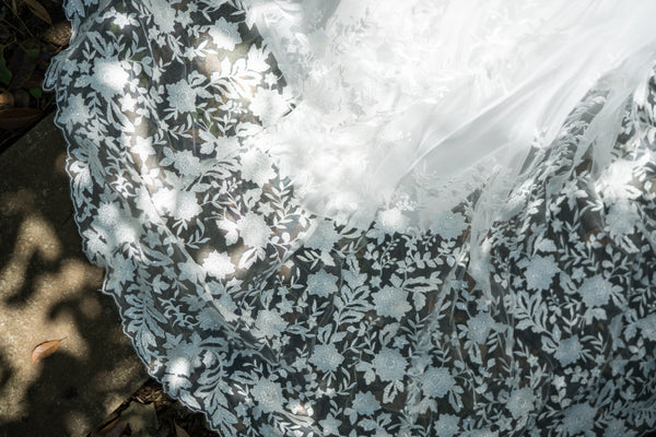 Vネック 裾レース スレンダードレス(W228)