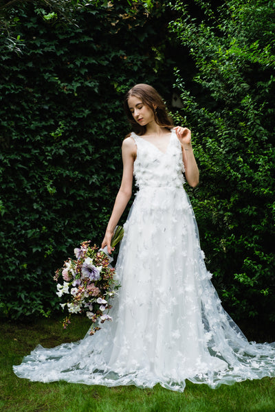 フラワーレース Vネック ノースリーブドレス(W262SI)