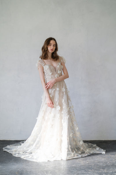 フラワーレース バックVドレス(W245)