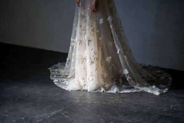 フラワーレース バックVドレス(W245)