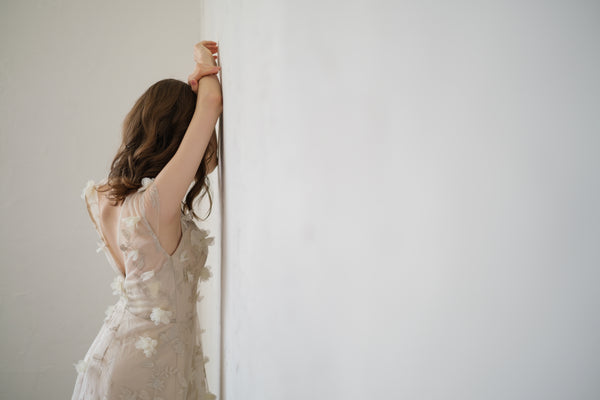 フラワーレース バックVドレス(W245)