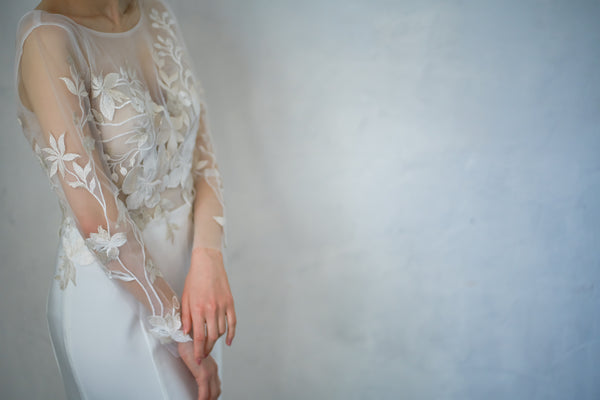 刺繍レース ロングスリーブ バックV ソフトマーメイドドレス(W249)