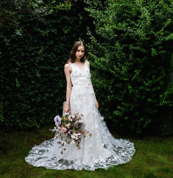 フラワーレース Vネック ノースリーブドレス(W262SI)