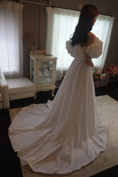 フリルショルダー タフタドレス ホワイト(W266WH)