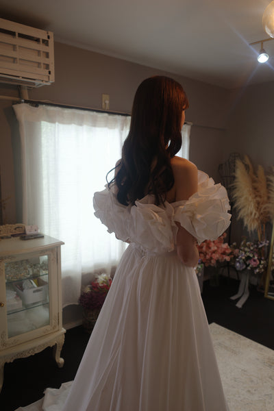 フリルショルダー タフタドレス ホワイト(W266WH)