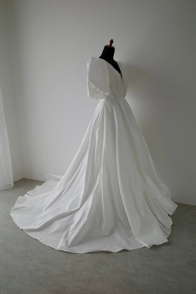 パフスリーブ Vネック タフタ ドレス(W333)