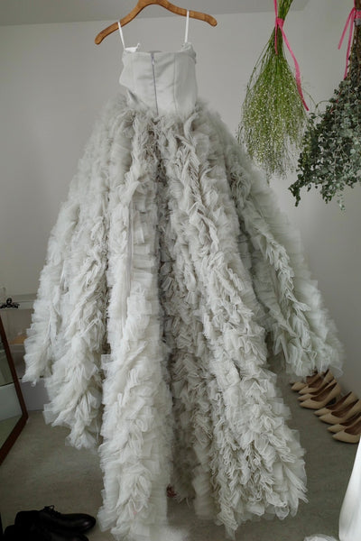 ブルーグレー ボリュームフリルドレス(W328)