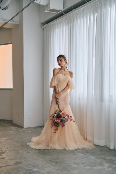 チュール バックフリル オフショルダードレス ペールオレンジ(W325PO)