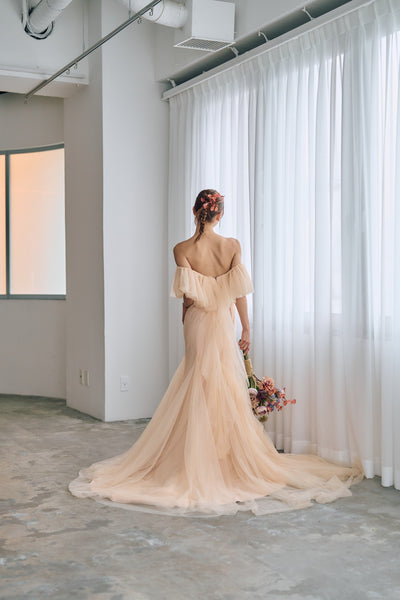 チュール バックフリル オフショルダードレス ペールオレンジ(W325PO)