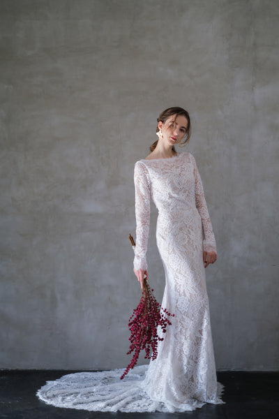 ボートネック バックV 長袖ドレス(W216)