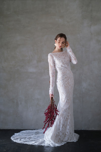 ボートネック バックV 長袖ドレス(W216)