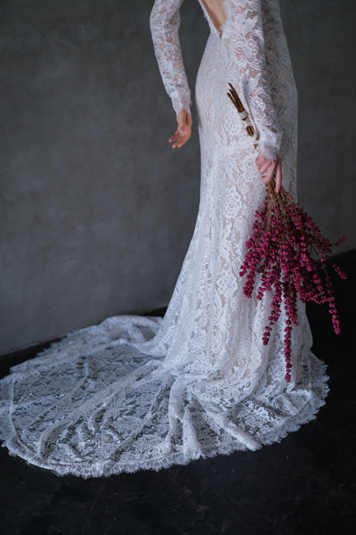 ボートネック バックV 長袖ドレス(W216)