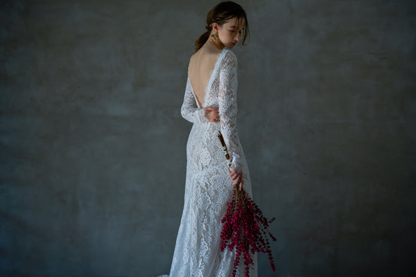 ボートネック バックV 長袖ドレス(W216)