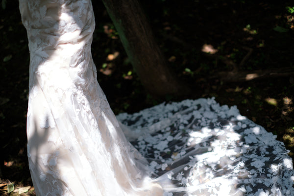 刺繍レース 背中開き ソフトマーメイドドレス(W230)