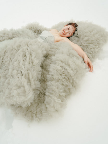 ブルーグレー ボリュームフリルドレス(W328)