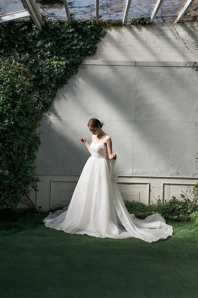 オーガンジーサテン バックトレーンドレス ホワイト(W340)