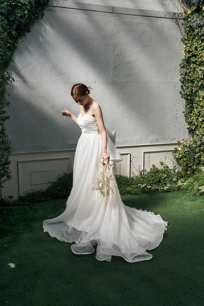 オーガンジーサテン バックトレーンドレス ホワイト(W340)