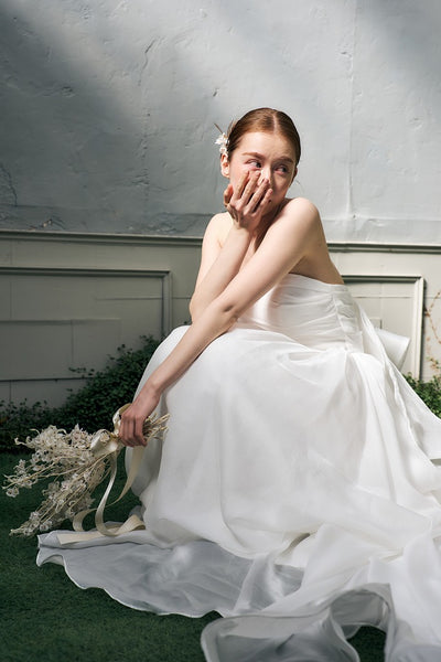 オーガンジーサテン バックトレーンドレス ホワイト(W340)