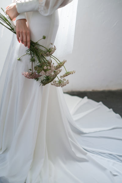 ボリューム袖 Vネック シフォン マーメイドドレス(W203)