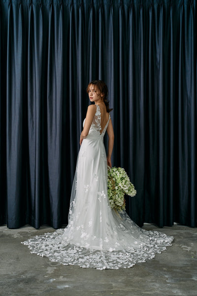 Vネック 刺繍 スレンダードレス(W318)