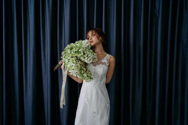 Vネック 刺繍 スレンダードレス(W318)