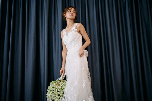 Vネック 刺繍 スレンダードレス(W318)