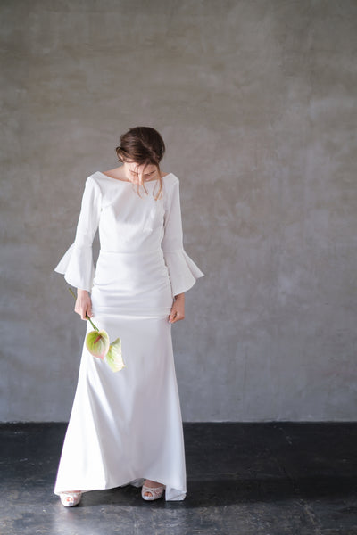 アンブレラスリーブ バックVドレス(W250)