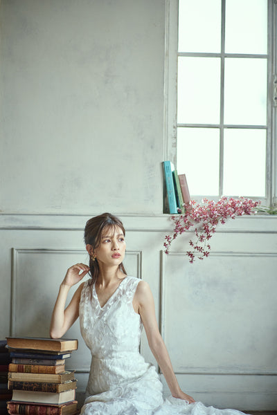 リーフ刺繍 Vネック スレンダードレス(W275)