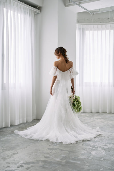 チュール バックフリル オフショルダードレス ホワイト(W325WH)