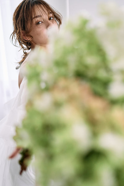 チュール バックフリル オフショルダードレス ホワイト(W325WH)