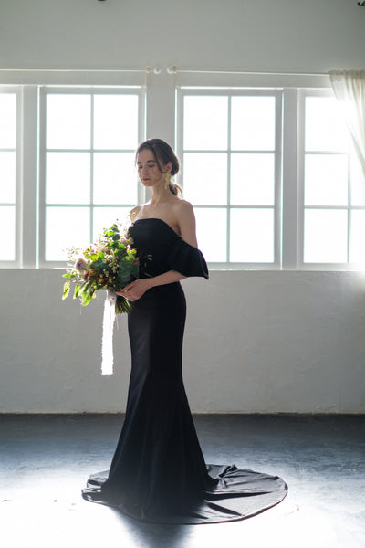 オフショルダー ボリューム袖 サテン ブラック ソフトマーメイドドレス(W225BK)